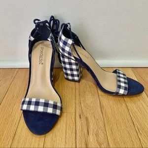 NWOT Shoedazzle Fabienne Navy Gingham Tie-Up Heels